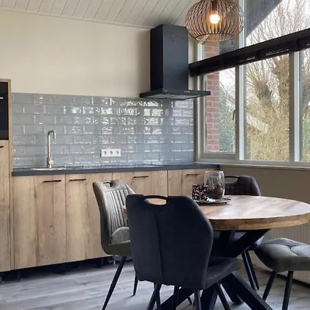 Achterhoekse Vakantiewoning, Infraroodsauna, Geweldig Uitzicht, Goede Bedden * アールテン